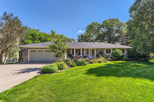 17694 Kettering TRL,  Lakeville,  MN 55044