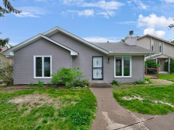 3411 Pilgrim LN N, Plymouth, MN 55441