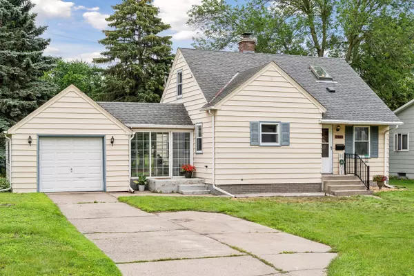 7333 Blaisdell AVE,  Richfield,  MN 55423