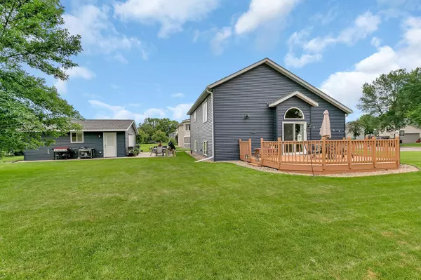 Sartell, MN 56377,1141 4th ST N