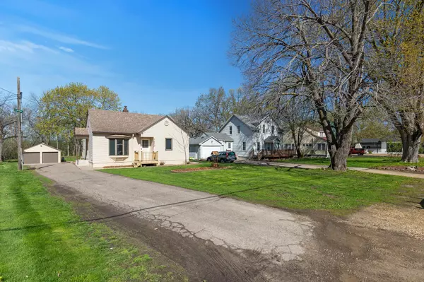 Cottage Grove, MN 55016,7470 Lamar AVE S