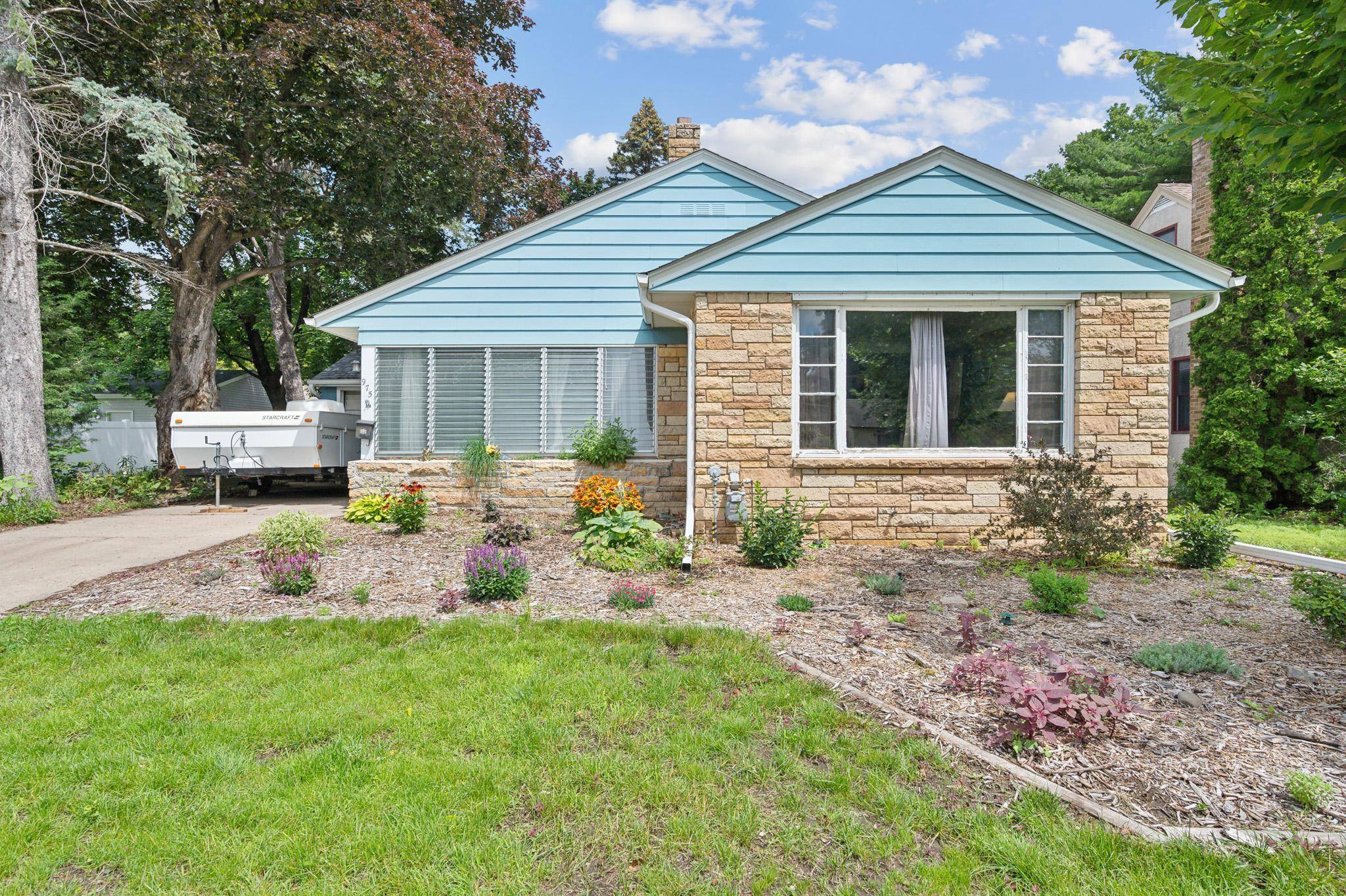 975 Orange AVE E, Saint Paul, MN 55106