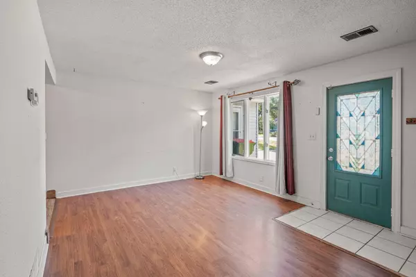 Spring Lake Park, MN 55432,783 Manor DR NE