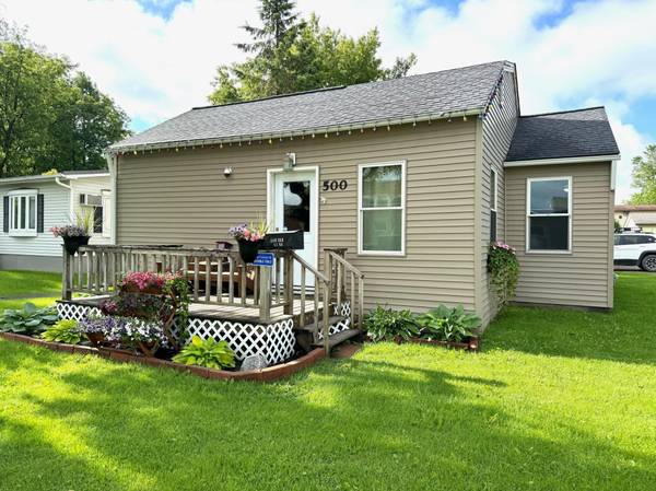 500 3rd ST NE, Roseau, MN 56751