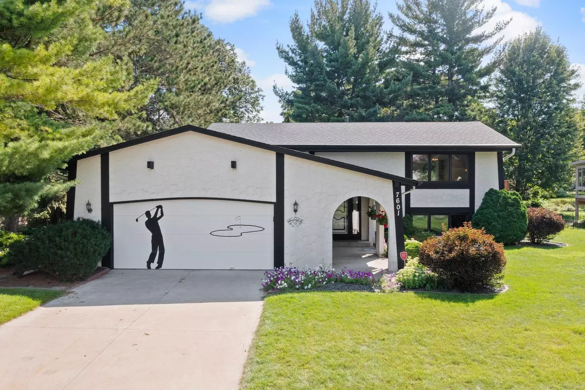 Fridley, MN 55432,7601 Brigadoon PL NE