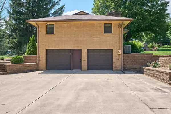 Rochester, MN 55902,2565 Oak Hills DR SW