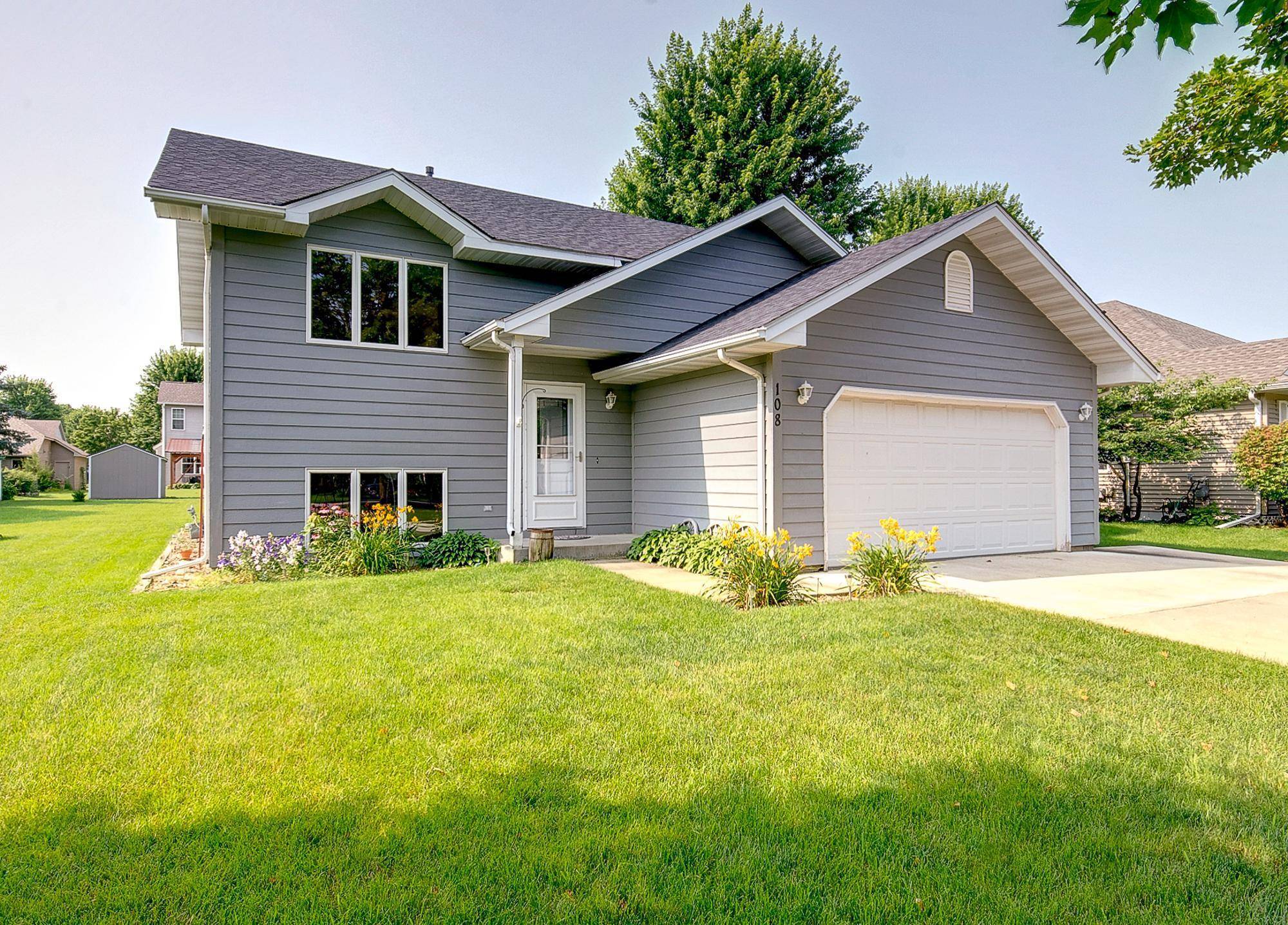 108 Anderson DR, Northfield, MN 55057