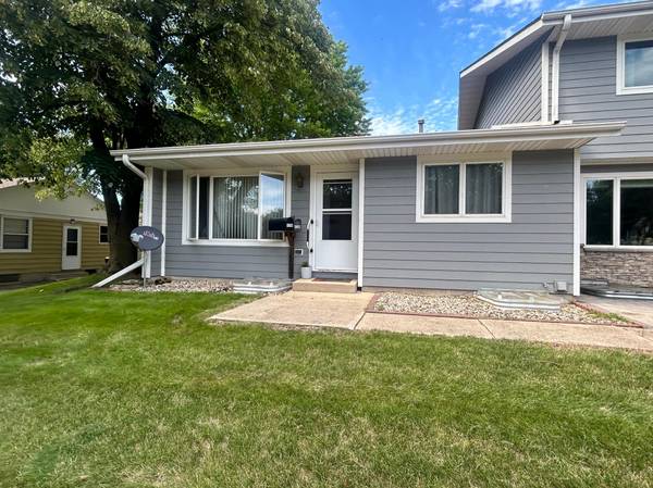 428 16th ST, Windom, MN 56101