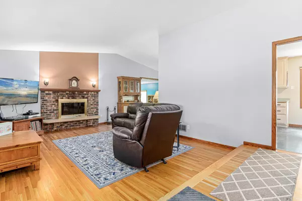 Afton, MN 55001,13536 33rd ST S