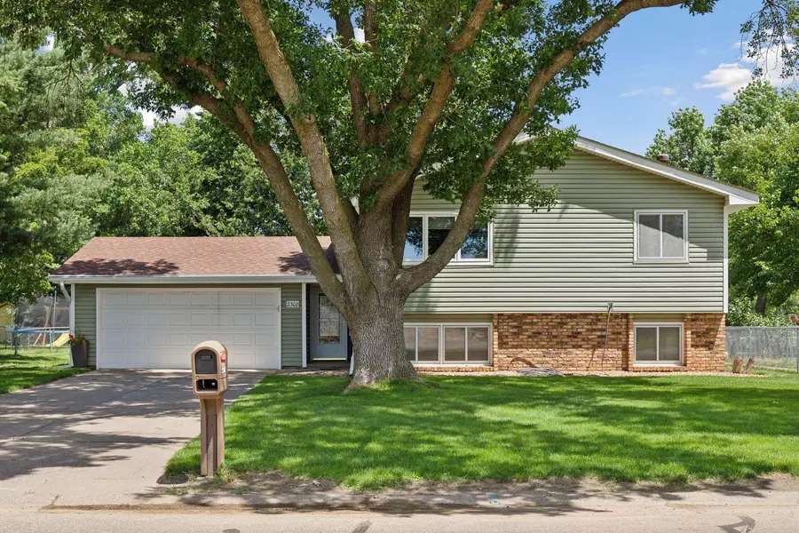 2308 Pearson Pkwy, Brooklyn Park, MN 55444