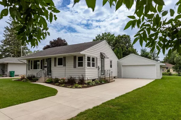 105 20th ST NW,  Austin,  MN 55912