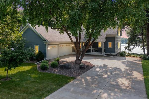 21340 Fondant AVE N,  Forest Lake,  MN 55025