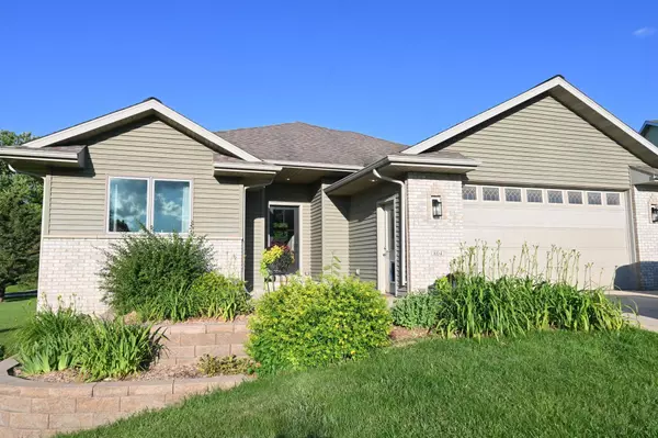 804 Crestwood CT, Spring Valley, MN 55975