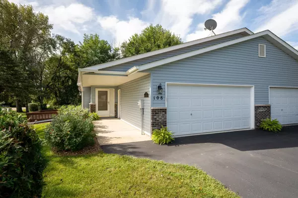 Cannon Falls, MN 55009,108 W Trail CT