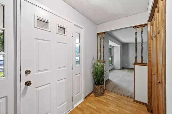 Oakdale, MN 55128,7491 Upper 20th ST N