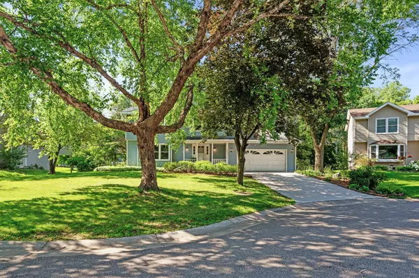 Oakdale, MN 55128,7491 Upper 20th ST N