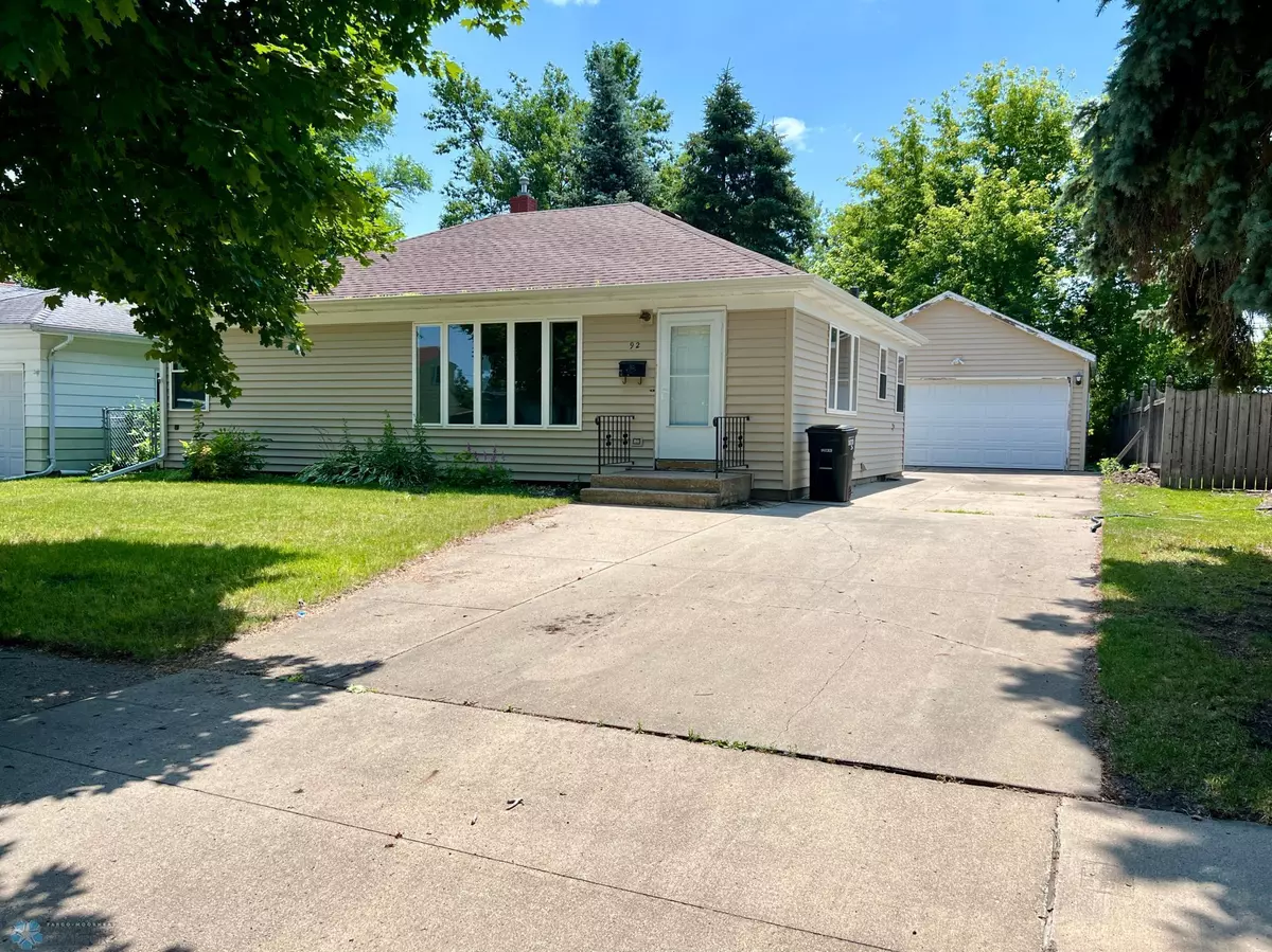 Fargo, ND 58102,92 16th AVE N