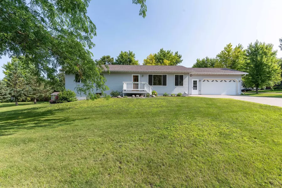 1736 S Mill ST, Fergus Falls, MN 56537