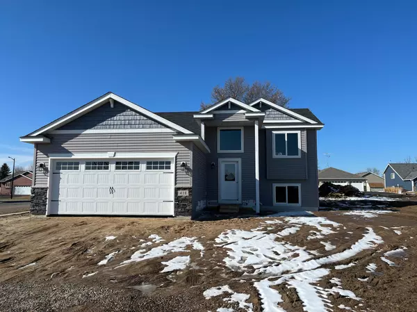 118 Collina CIR, Avon, MN 56310