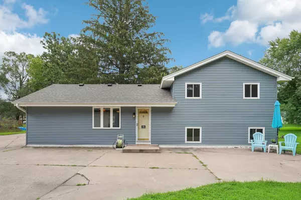 Mounds View, MN 55112,8070 Edgewood DR