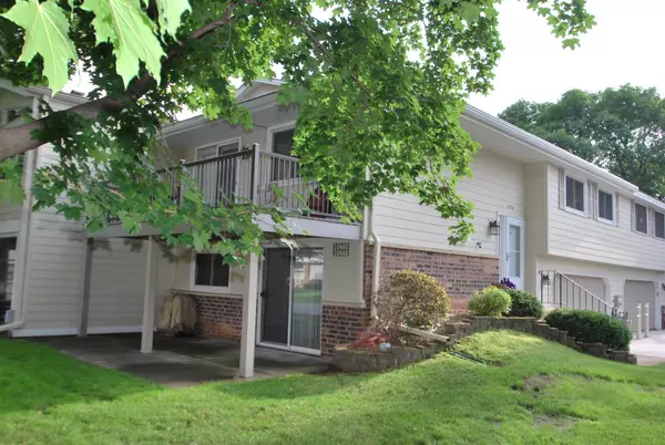 10448 Decatur AVE S,  Bloomington,  MN 55438