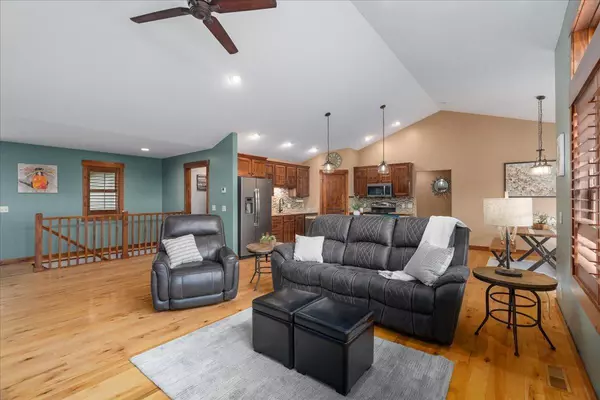 234 Glenmeadow ST River Falls, WI 54022