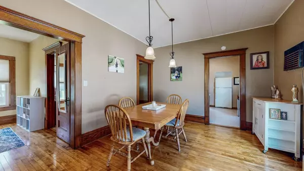 Zumbrota, MN 55992,912 West AVE