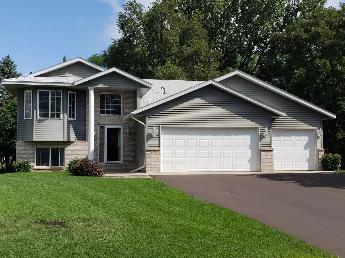 Waite Park, MN 56387,413 Cedarwood CT