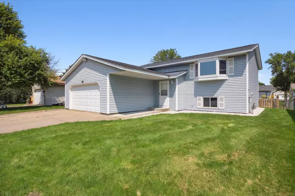 5107 Upper 182nd ST W, Farmington, MN 55024