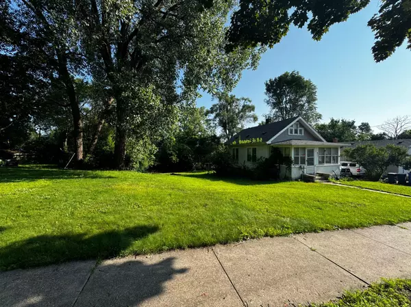 Saint Paul, MN 55107,471 Curtice ST E