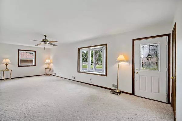 Shakopee, MN 55379,622 7th AVE E