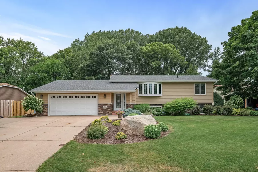 7845 Corey PATH, Inver Grove Heights, MN 55076