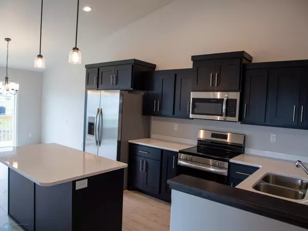Moorhead, MN 56560,2312 38 AVE S