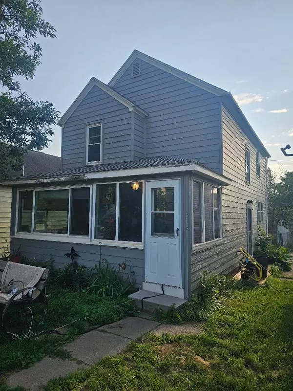 312 4th AVE, Bovey, MN 55709