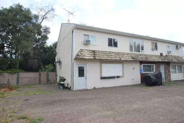 Anoka, MN 55303,401 W Main ST #201