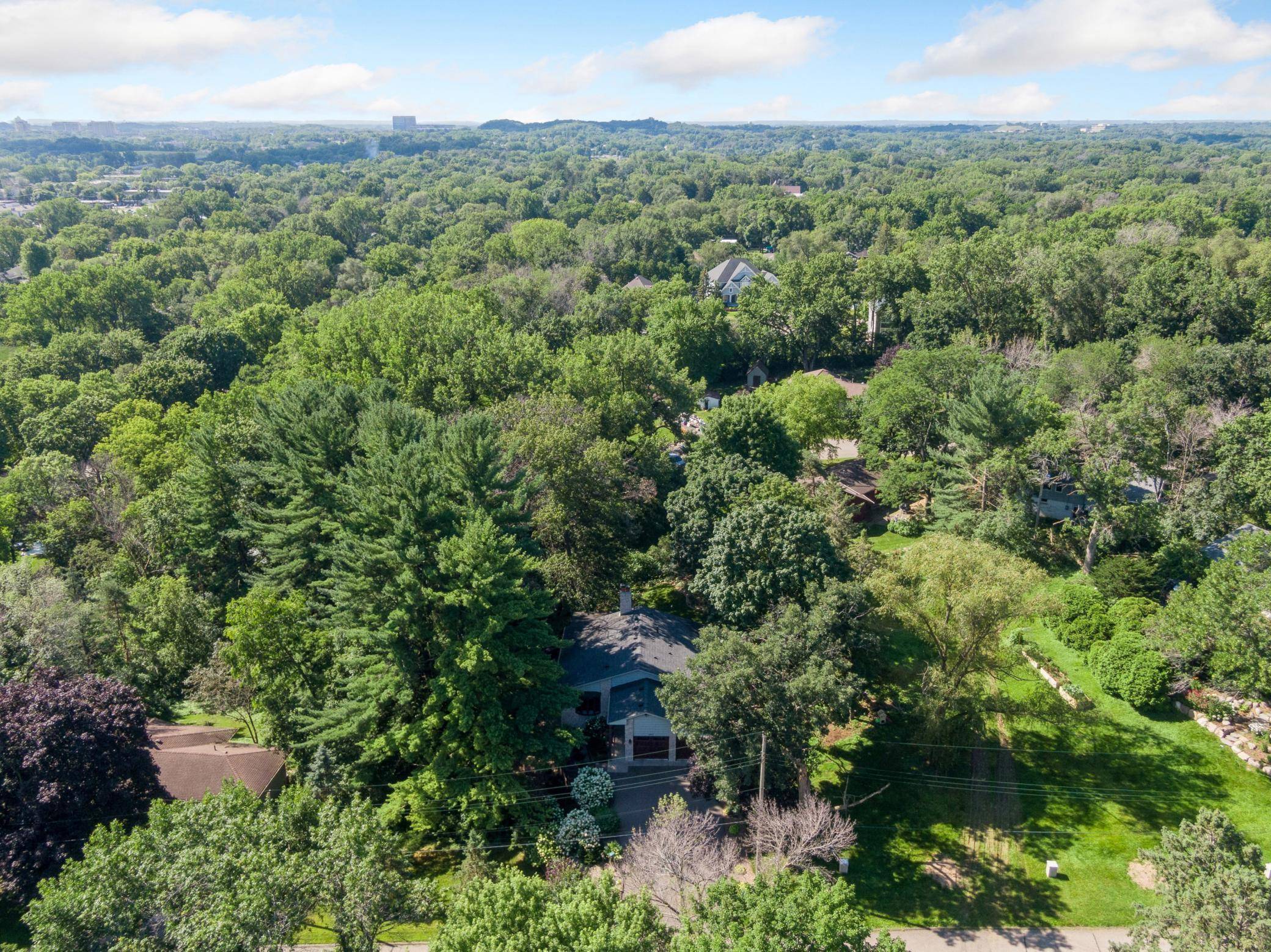 12015 James RD,  Minnetonka,  MN 55343
