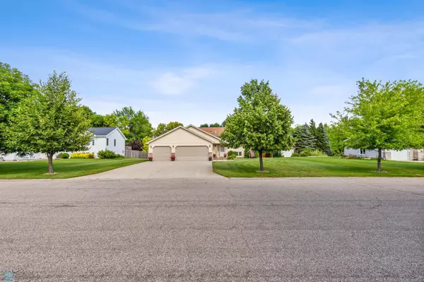 1523 Sunset BLVD, Hawley, MN 56549