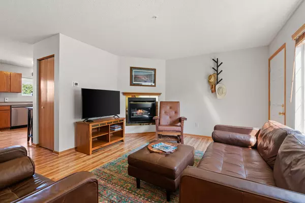 Eden Prairie, MN 55347,9095 Klondike CT