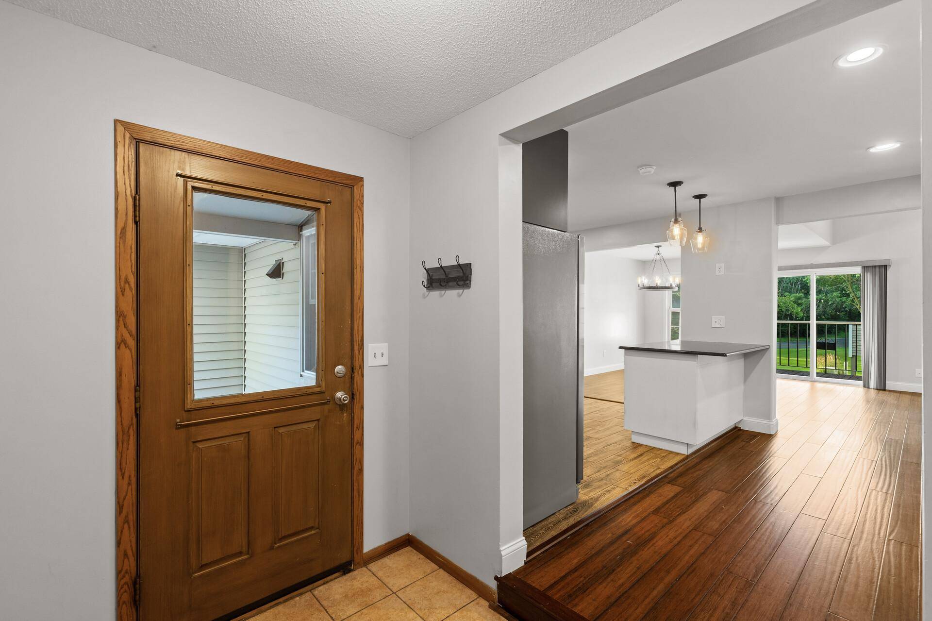 Eagan, MN 55122,4170 Knob CIR #114