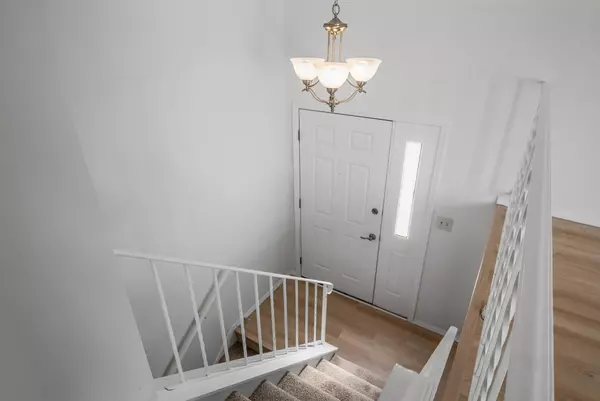Burnsville, MN 55337,660 E 143rd ST