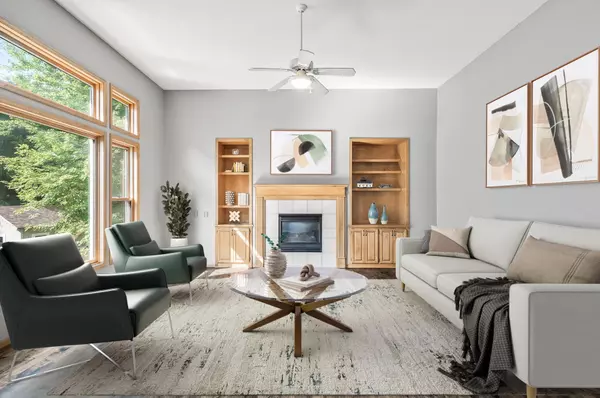 Apple Valley, MN 55124,13952 Dublin RD