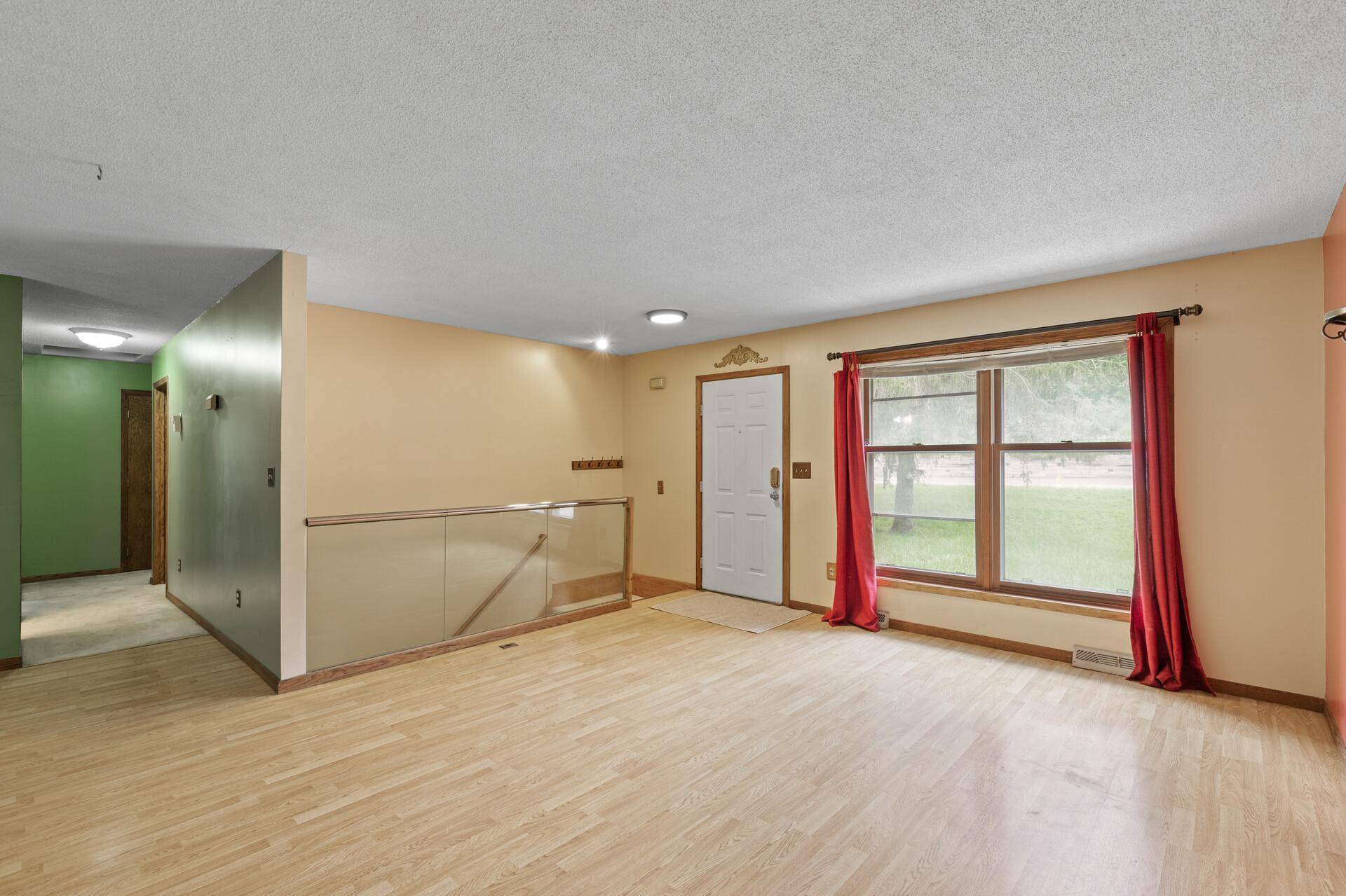 Eden Prairie, MN 55346,6830 Baker RD