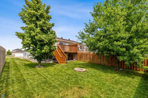 Fargo, ND 58104,5192 49th AVE S