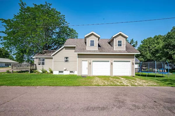 Arkansaw, WI 54721,W7526 W Hamlin ST