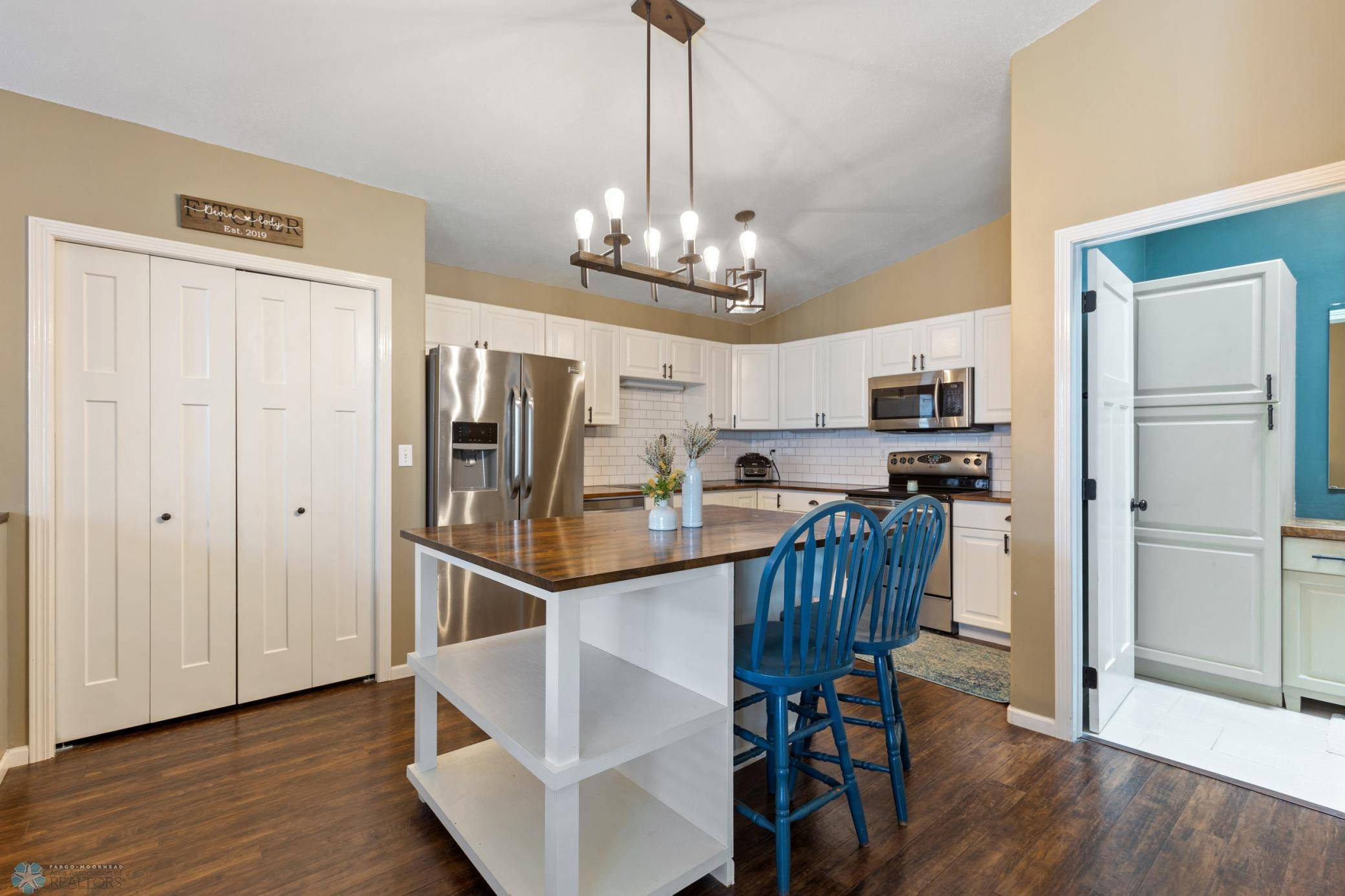Fargo, ND 58103,1725 50th ST S