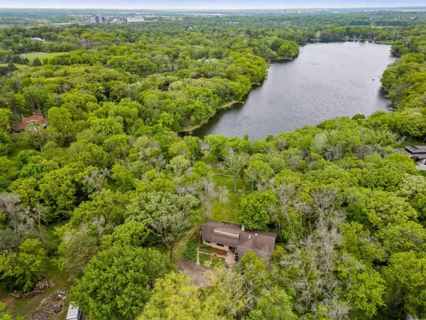 25 Windy Hill RD, Sunfish Lake, MN 55077