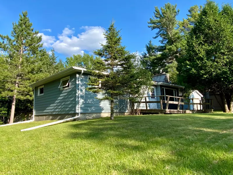 27 6th ST NE, Cook, MN 55723