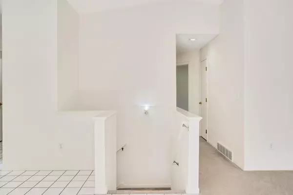 308 Regent DR La Crescent, MN 55947