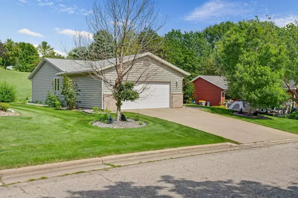 La Crescent, MN 55947,308 Regent DR