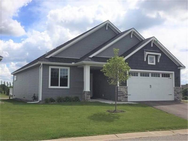 9033 Orchard CIR, Monticello, MN 55362